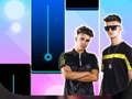Spill Adexe y Nau - Piano fliser  online