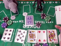 Spill Casual Poker Online online