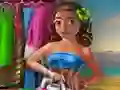 Spill Exotic Girl Washing Clothes online