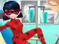 Spill Dotted Girl Ambulance For Superhero online