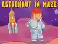 Spill Astronaut in Maze online