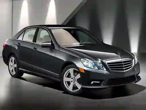 Spill E-Class Sedan Puzz online