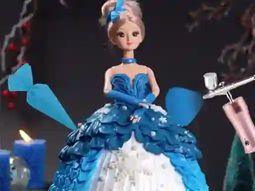 Spill Icing On Doll Cake online